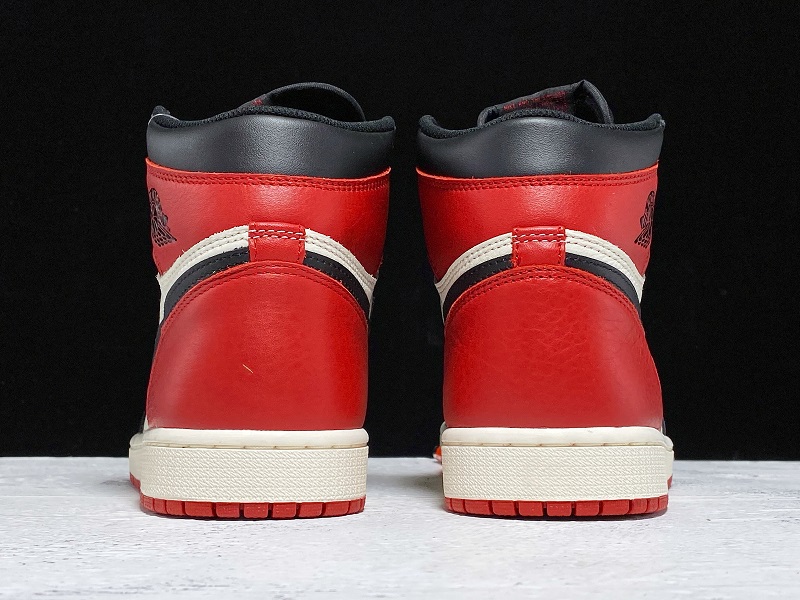 Air Jordan 1 Bred Toe